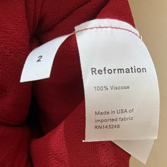 Reformation Alma Dress in Crimson, Size 2 - Picture 5 of 12